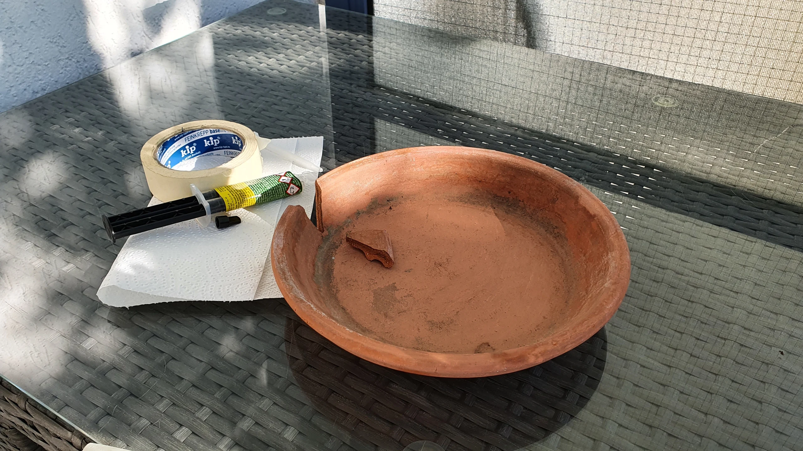 Terrakotta-Blumentöpfe einfach reparieren